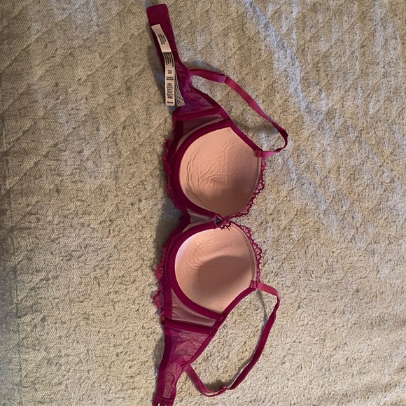 VS Lined Demi Bra - Picture 2 of 3